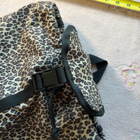 LeSportSac Vintage Leopard Print Backpack & Cosmetic storage Bag - NWOT Unused main image 7